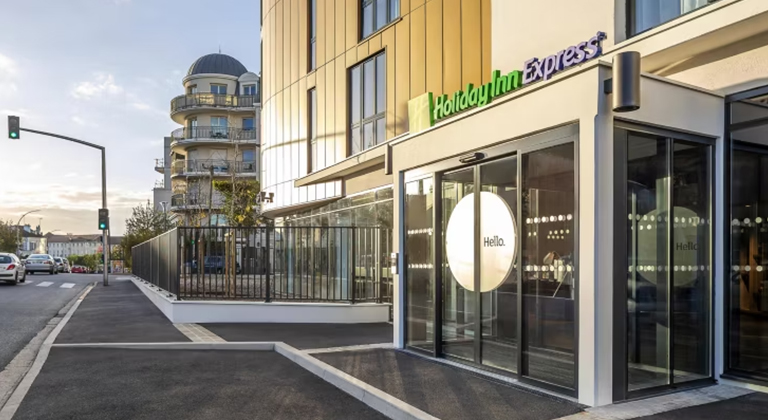 KER Hospitality x Redman: Here’s the Story 1 ker hospitality holiday inn express poissy